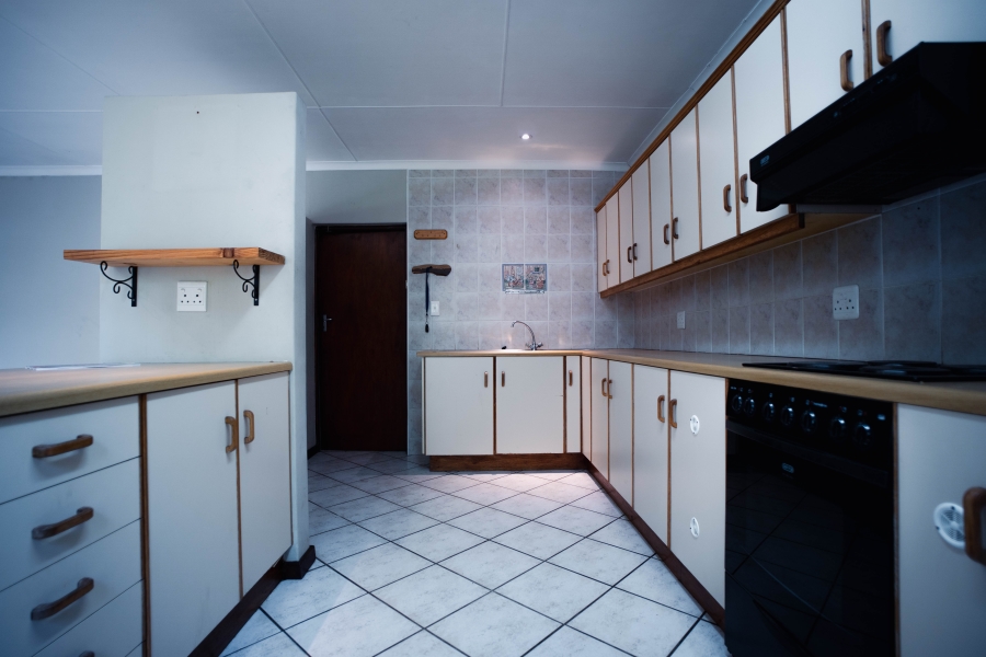 4 Bedroom Property for Sale in Heather Park Western Cape